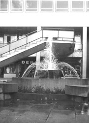 Shelton Square Fountain mark2.